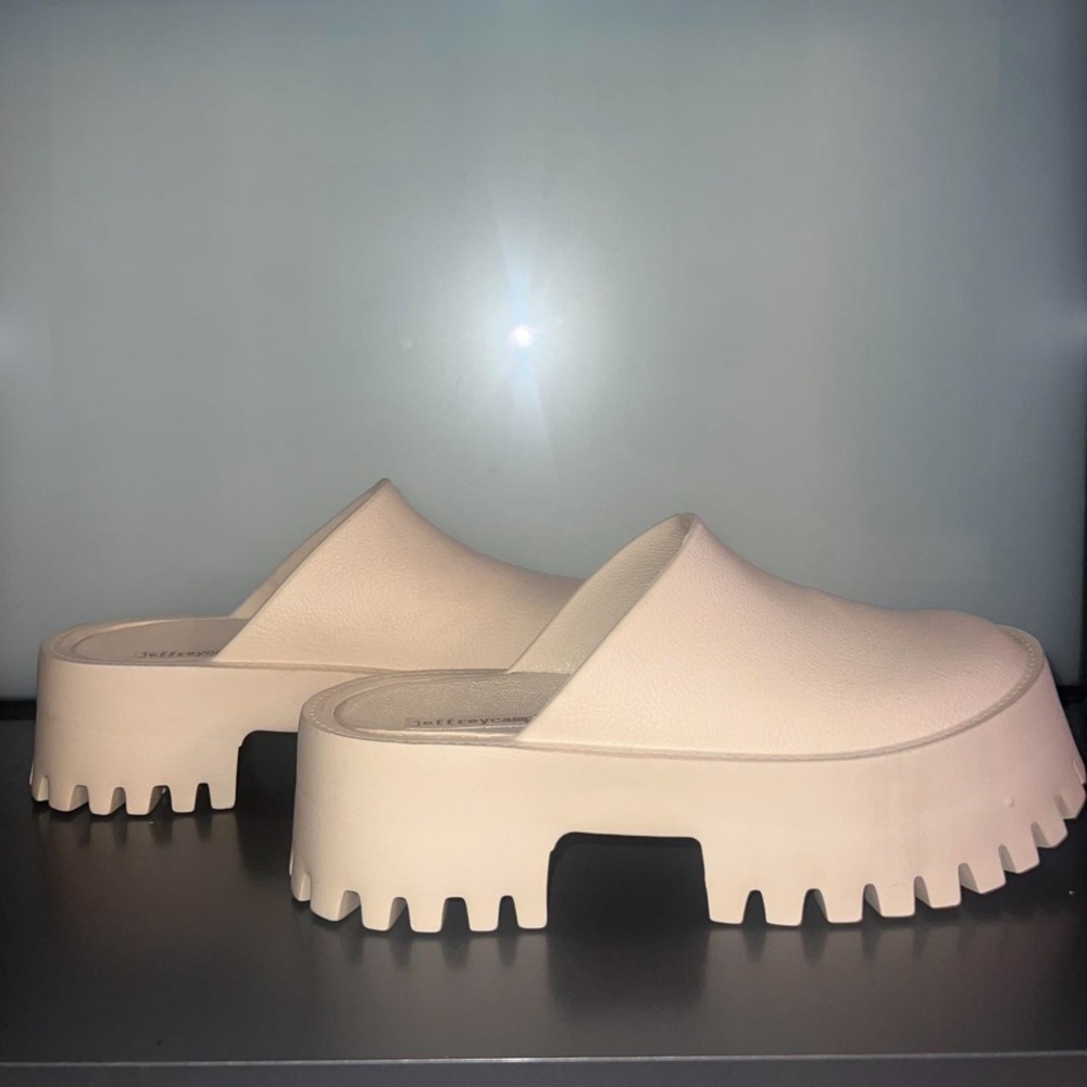🏖️ Jeffrey Campbell Platform Mules 🏖️